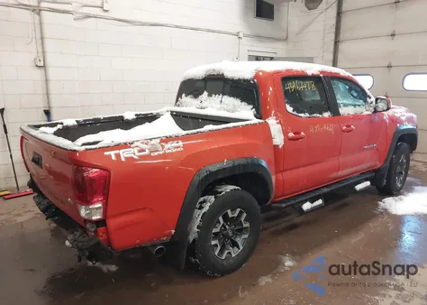 2018 Toyota Tacoma Trd Off Road z USA, uszkodzony, nr VIN 5TFCZ5AN6JX122073